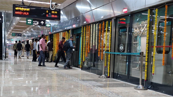 方大站臺(tái)屏蔽門系統(tǒng)護(hù)航！印度首條全地下地鐵孟買地鐵3號(hào)線全線通車